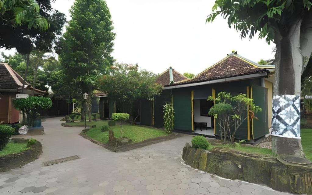 Hotel Batik Yogyakarta Exterior foto